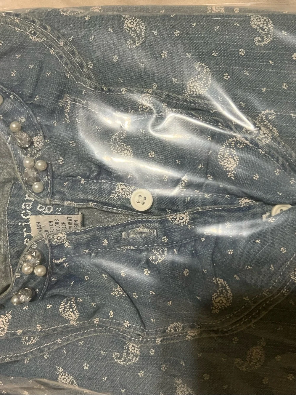 American Vintage Denim-Look Blue Paisley Ruffle Button Dress